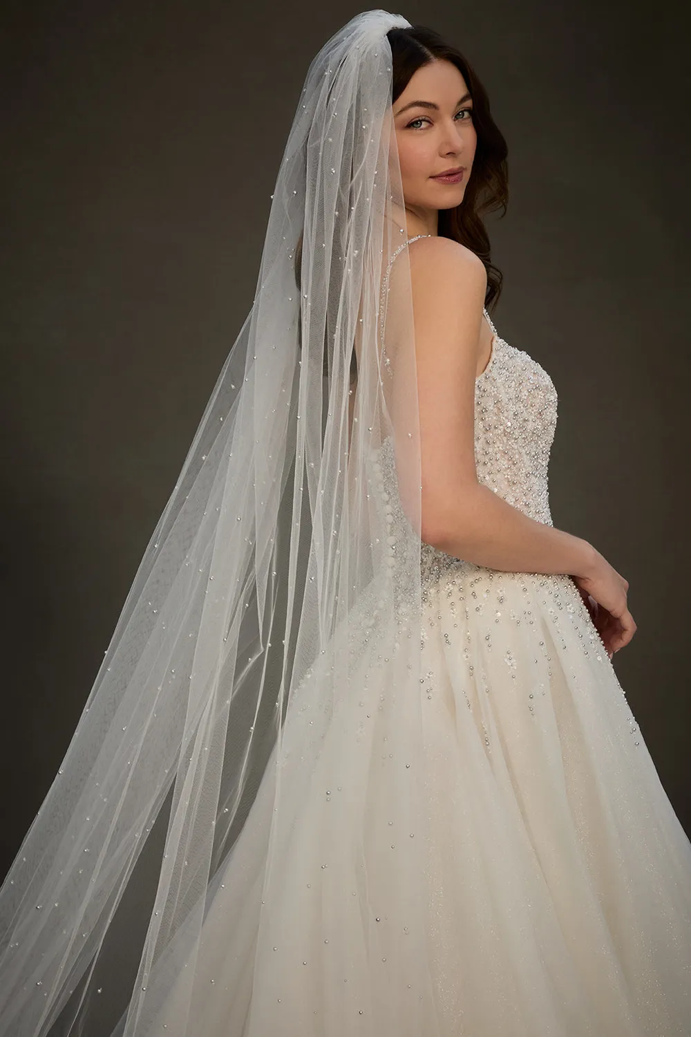 Allure Bridal Madison James V097C brudslør ivory/silver med perler