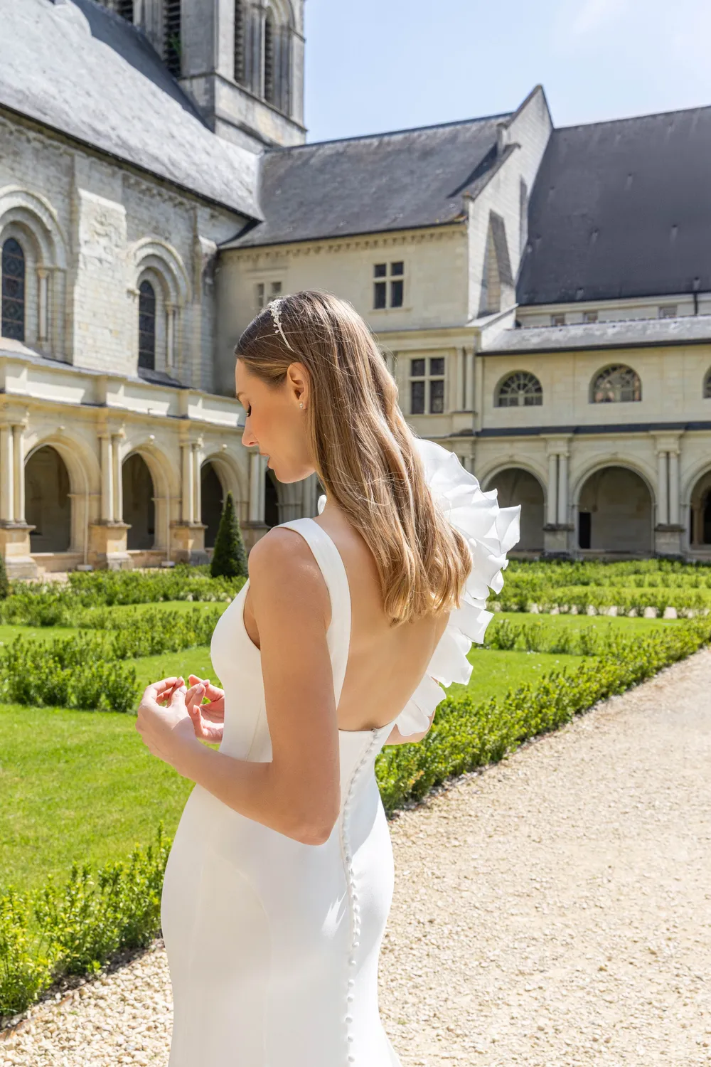 Bella by Eglantine BEL22638 brudekjole romantisk