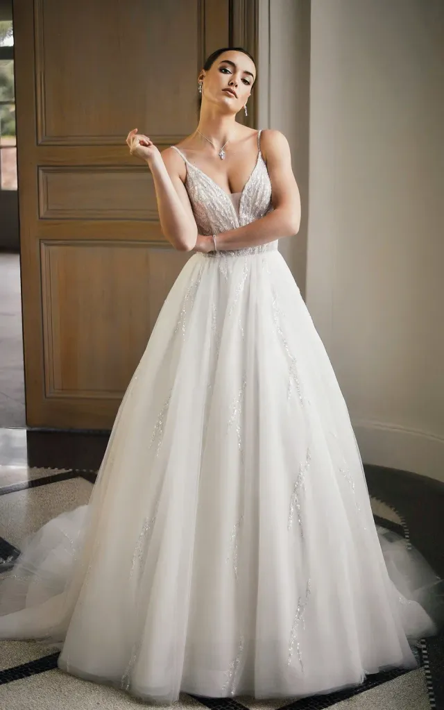 Bella by Eglantine BEL22535 brudekjole