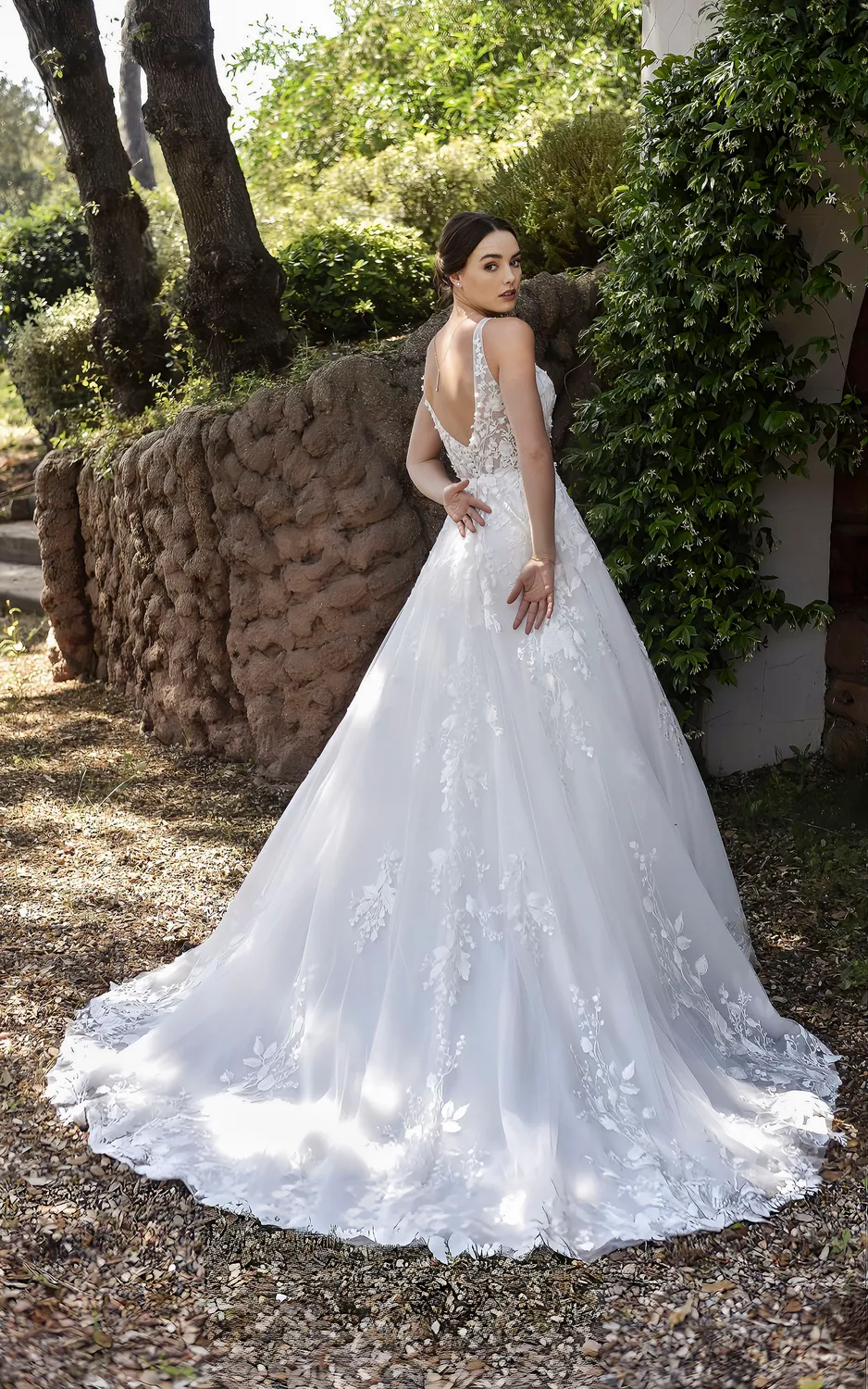 Bella by Eglantine BEL22531 brudekjole elegant model