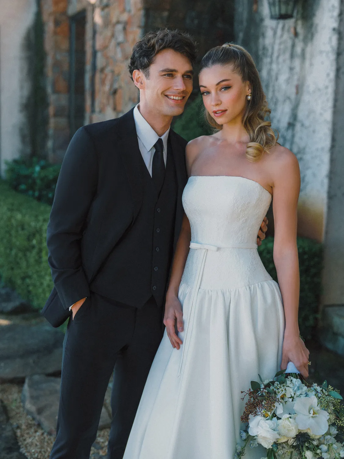 Allure Bridals A1470 brudekjole ivory satin drop waist