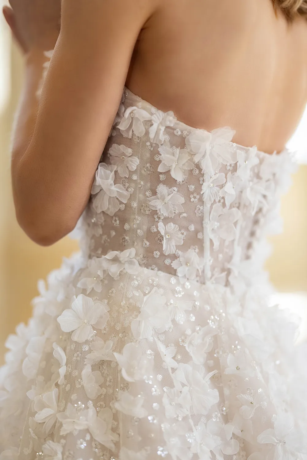 Bella by Eglantine BEL22632 brudekjole