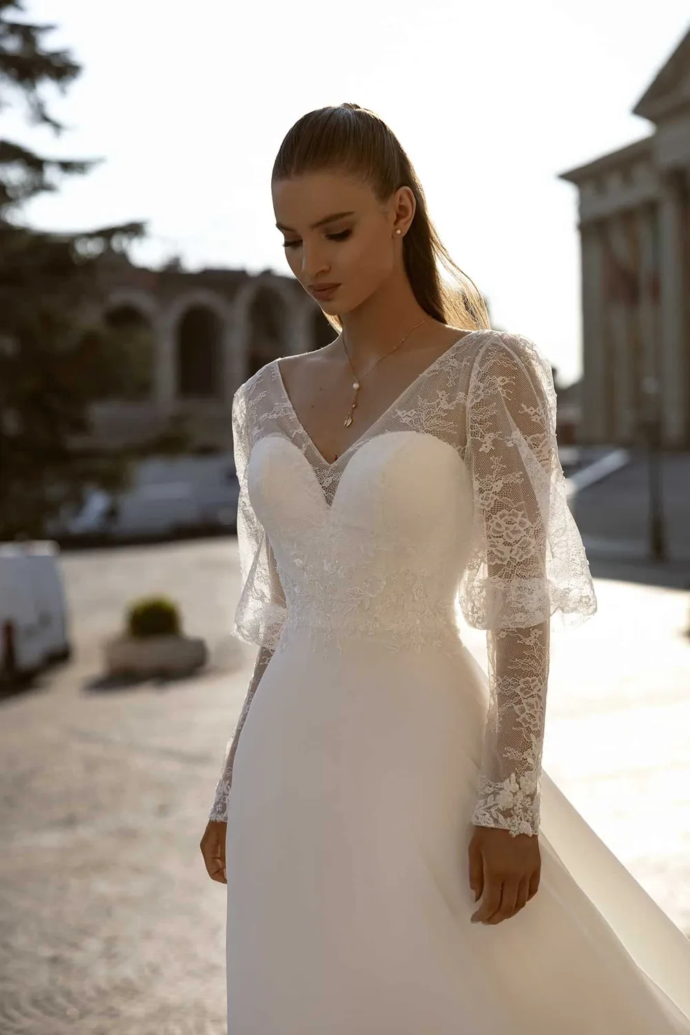 Bella by Eglantine BEL22416 brudekjole