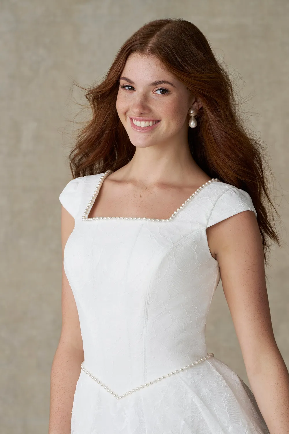 Allure Modest M800NC brudekjole ivory blonde A-line