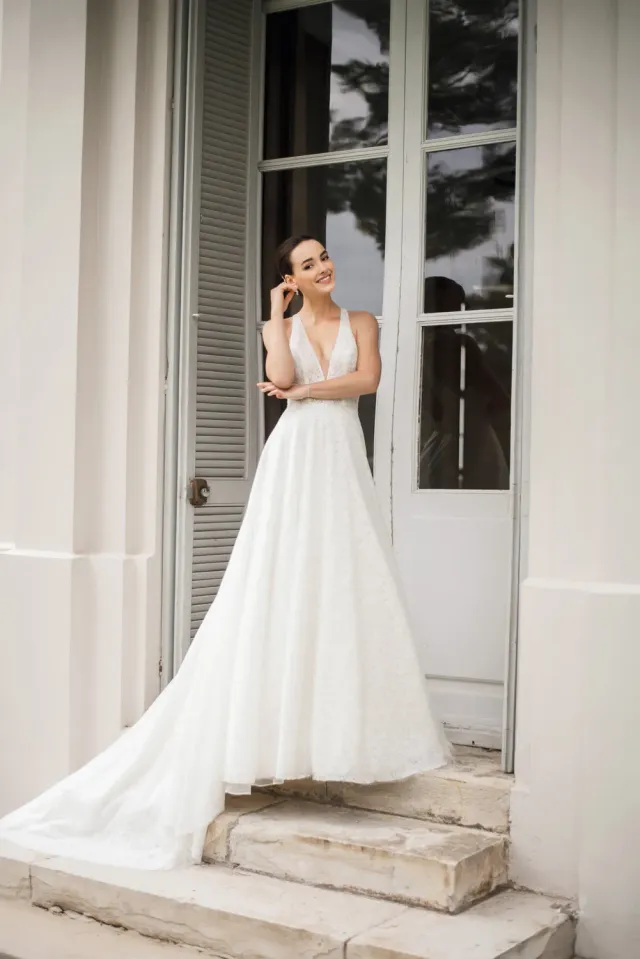 Bella by Eglantine BEL22515 brudekjole