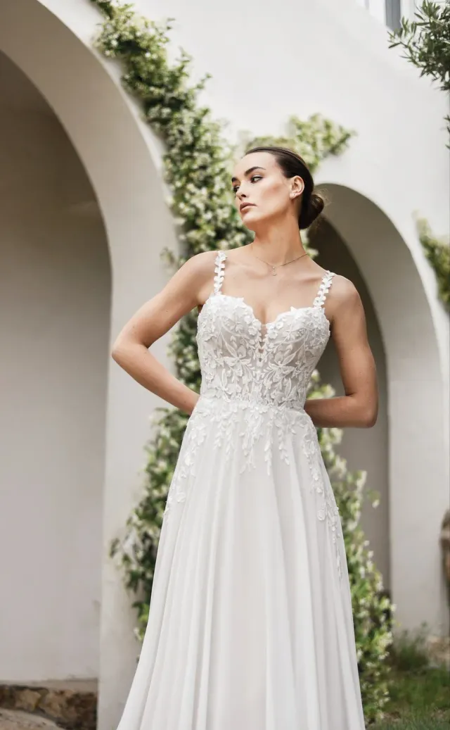 Bella by Eglantine BEL22520 brudekjole