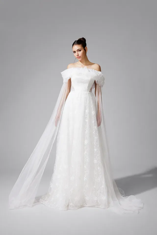 Bella by Eglantine BEL22703 brudekjole let tyl