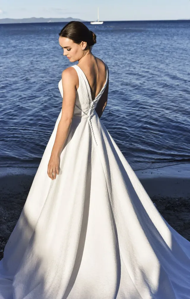 Bella by Eglantine BEL22508 brudekjole