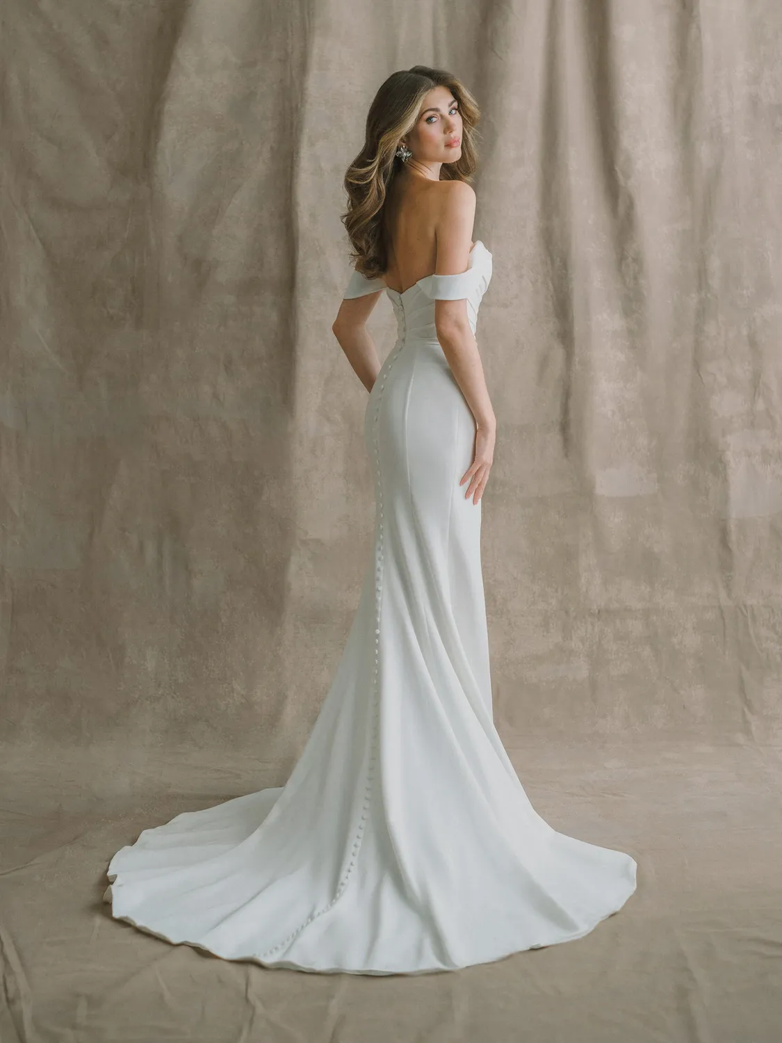 Allure Bridal Abella E614 Keira brudekjole ivory off-shoulder