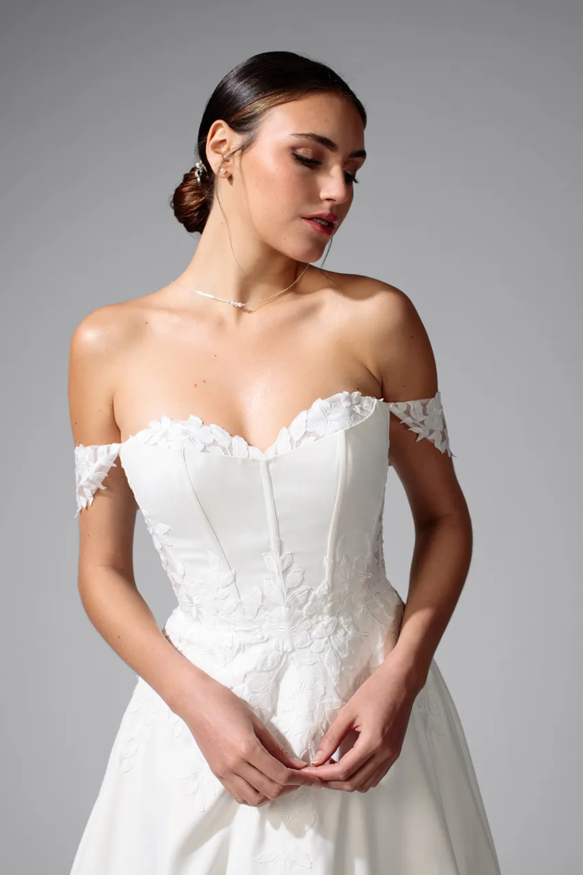 Bella by Eglantine Envoûtante BEL22723 brudekjole ivory