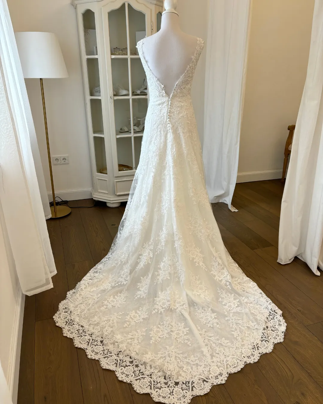 Sanna Lindström Alexandra second hand brudekjole str. 36