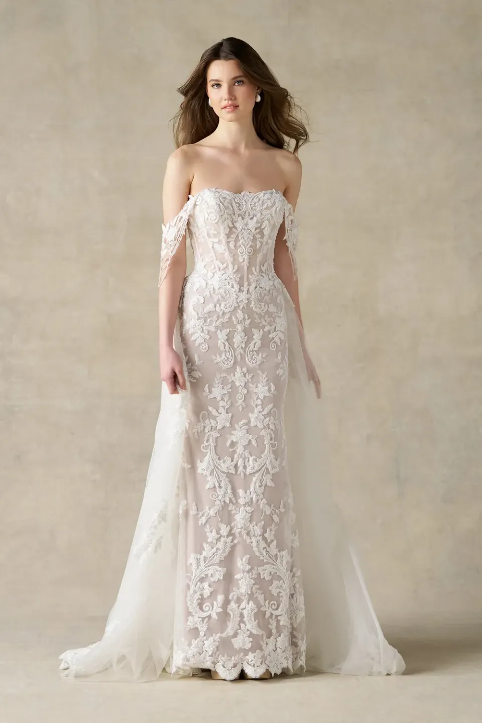 Allure Bridal A1478T aftageligt brudeslæb ivory
