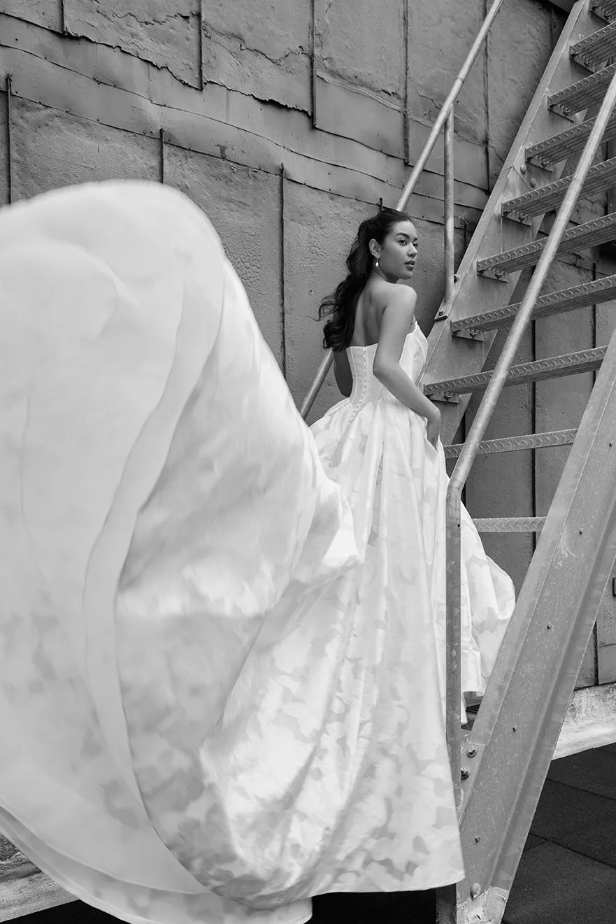 Allure Bridal Madison James MJ1278 Catalina brudekjole mocha