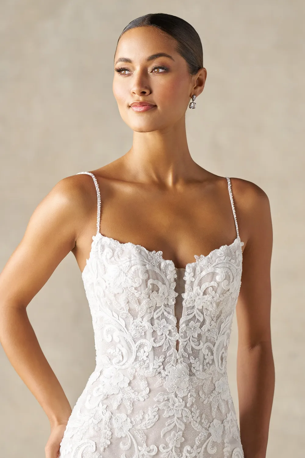 Allure Bridals A1475 brudekjole Champagne Ivory glimmer