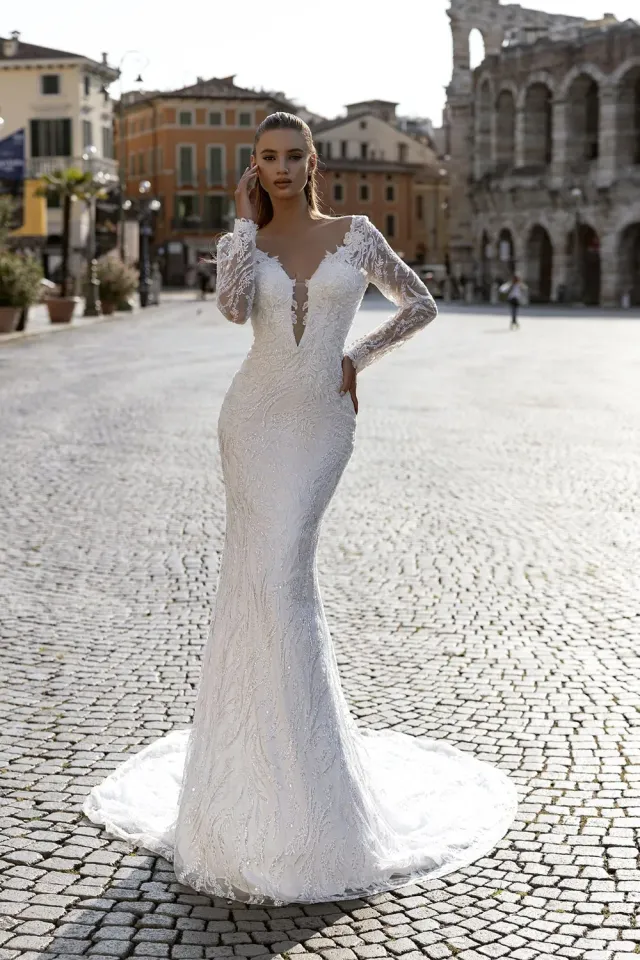 Bella by Eglantine BEL22405 brudekjole