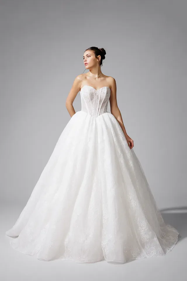 Bella by Eglantine BEL22731 brudekjole – prinsessesnit