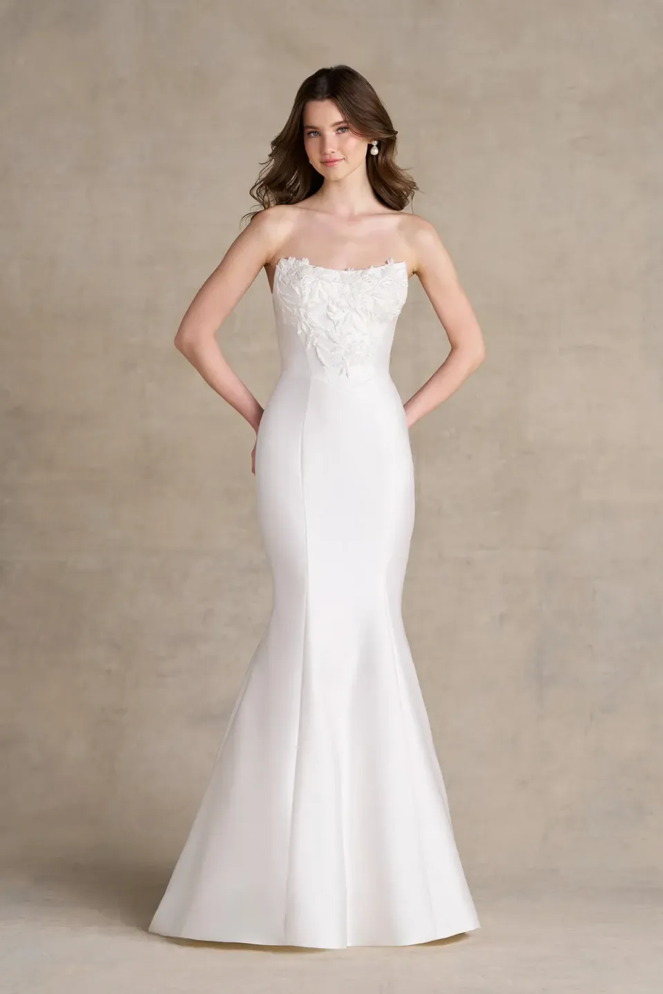Allure Bridal R3981 brudekjole ivory mikado fit-and-flare