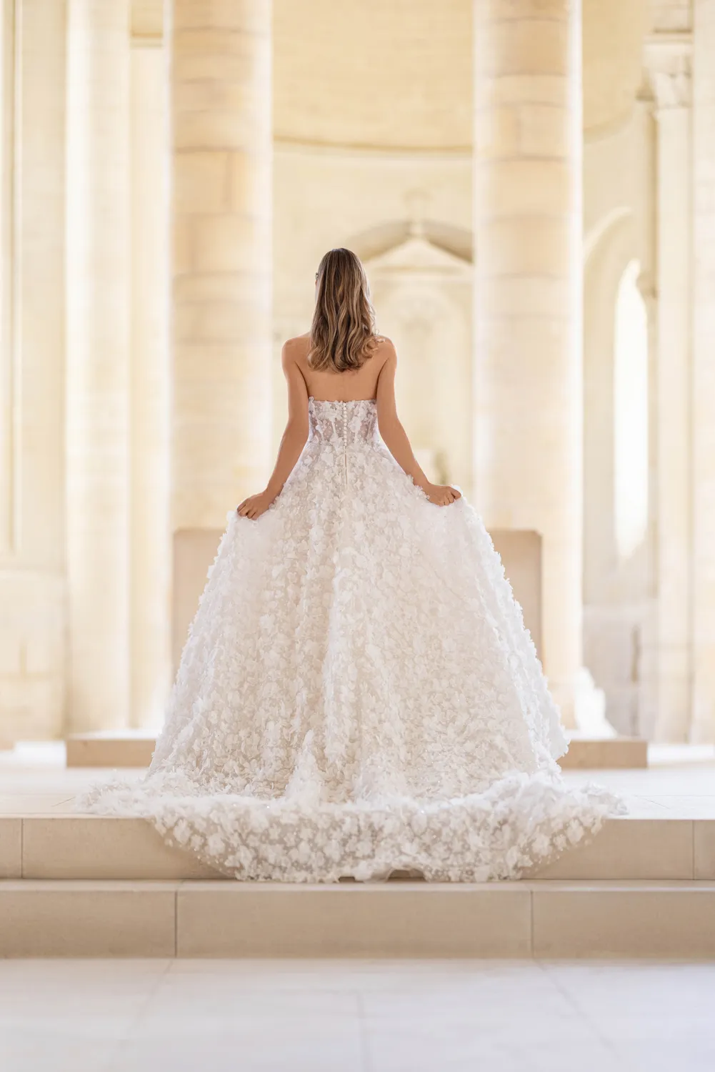Bella by Eglantine BEL22632 brudekjole