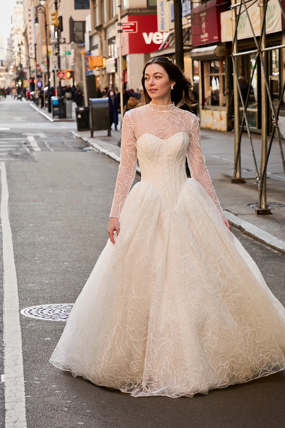 Allure Bridal Madison James MJ1275 Carley brudekjole champagne