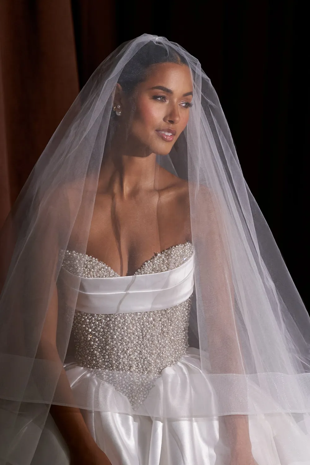 Allure Couture C846 brudekjole ivory perler mikado
