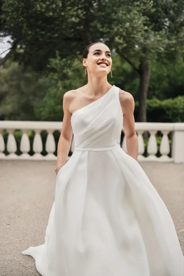 Bella by Eglantine BEL22502 brudekjole – bryllup