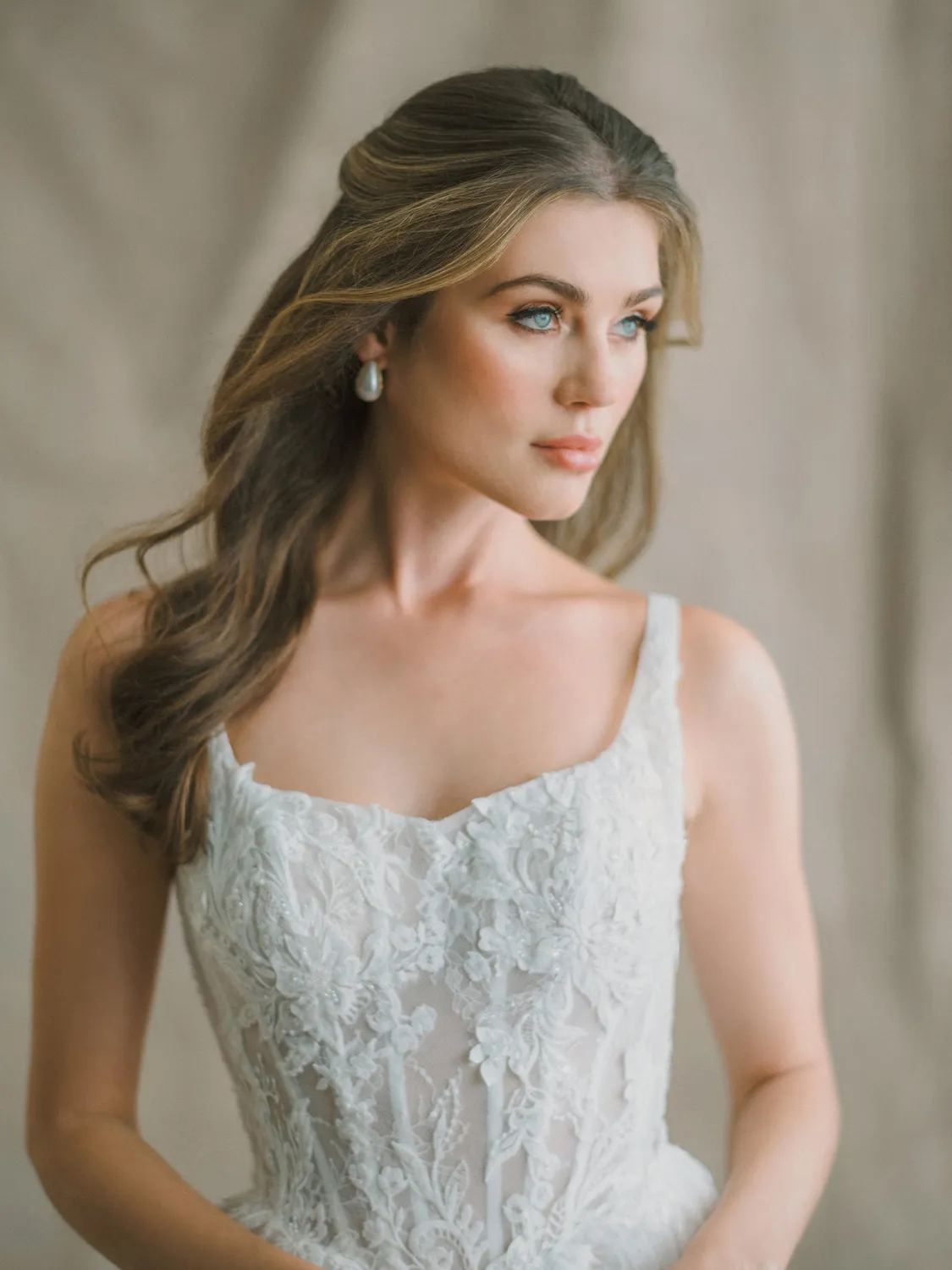 Allure Abella E602NC Juliet brudekjole ivory blonde