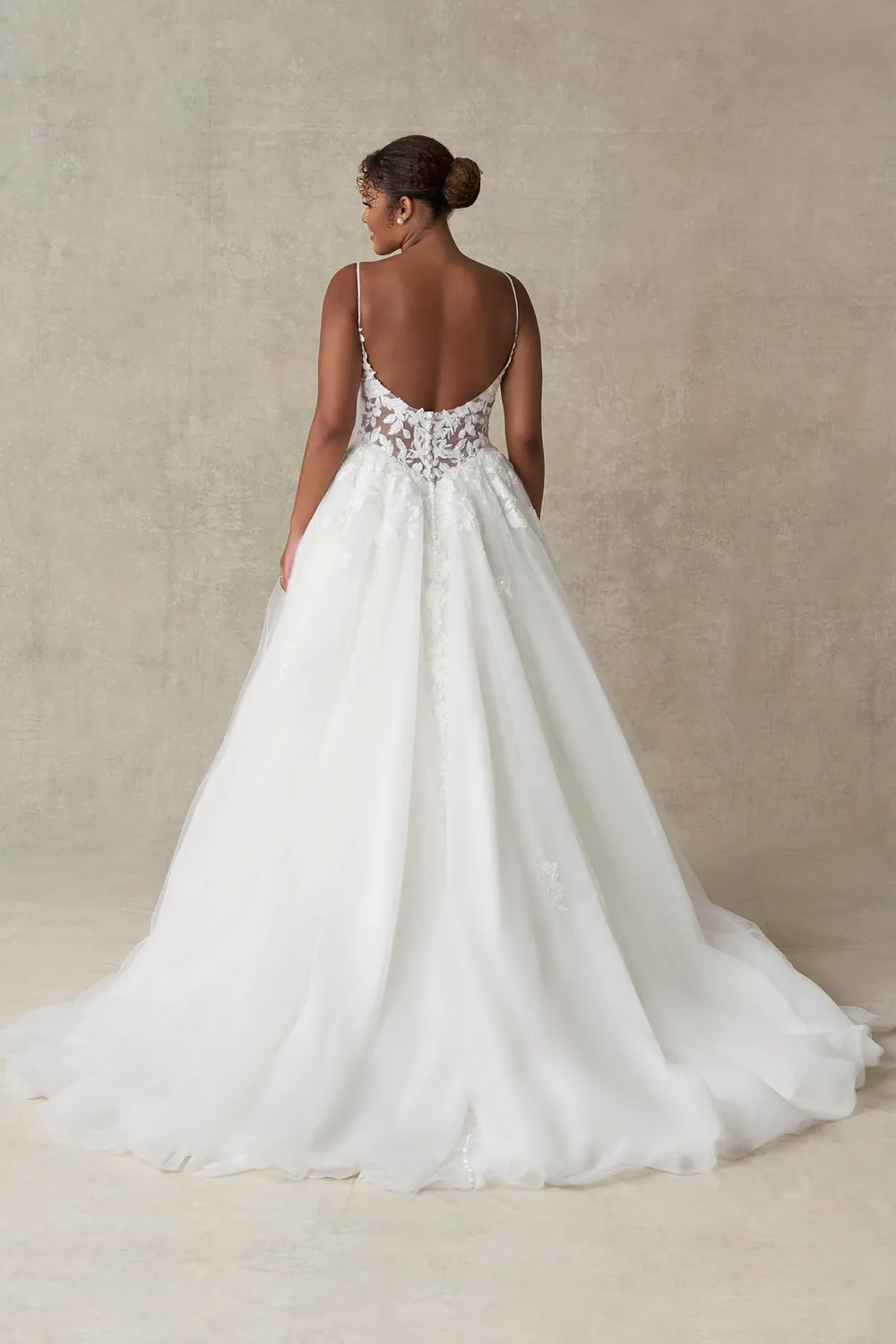 Allure Bridals A1477L brudekjole ivory tyl basque
