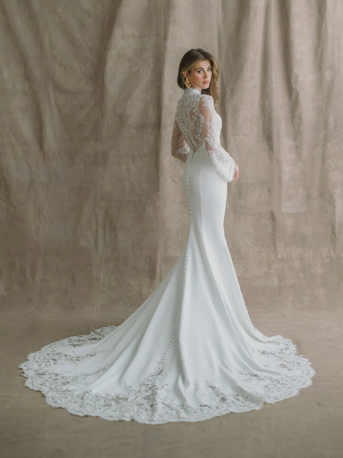 Allure Abella E626 Charlene brudekjole ivory/champagne med lange ærmer