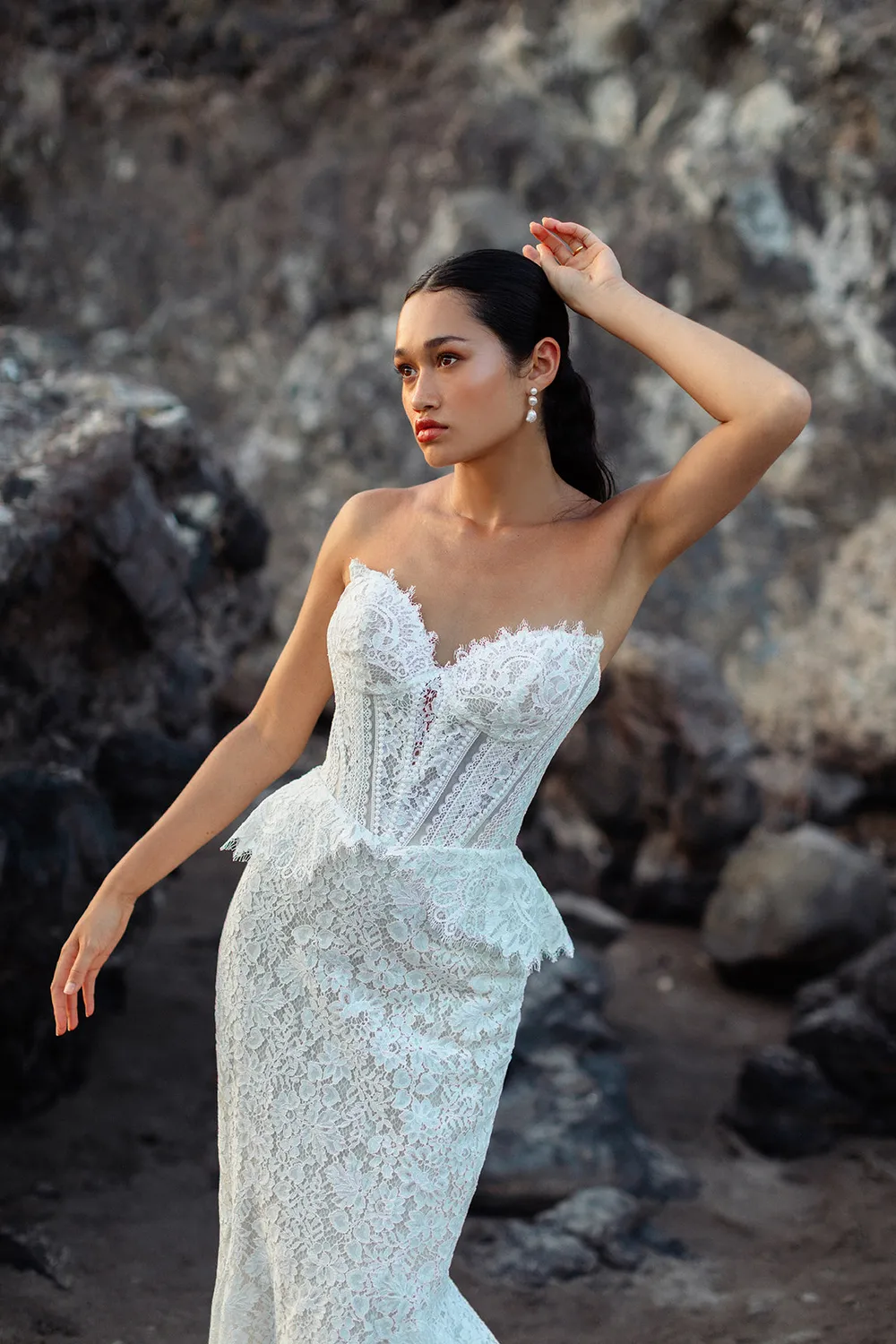 Wilderly Bride F412 Indigo brudekjole blonde fit-flare