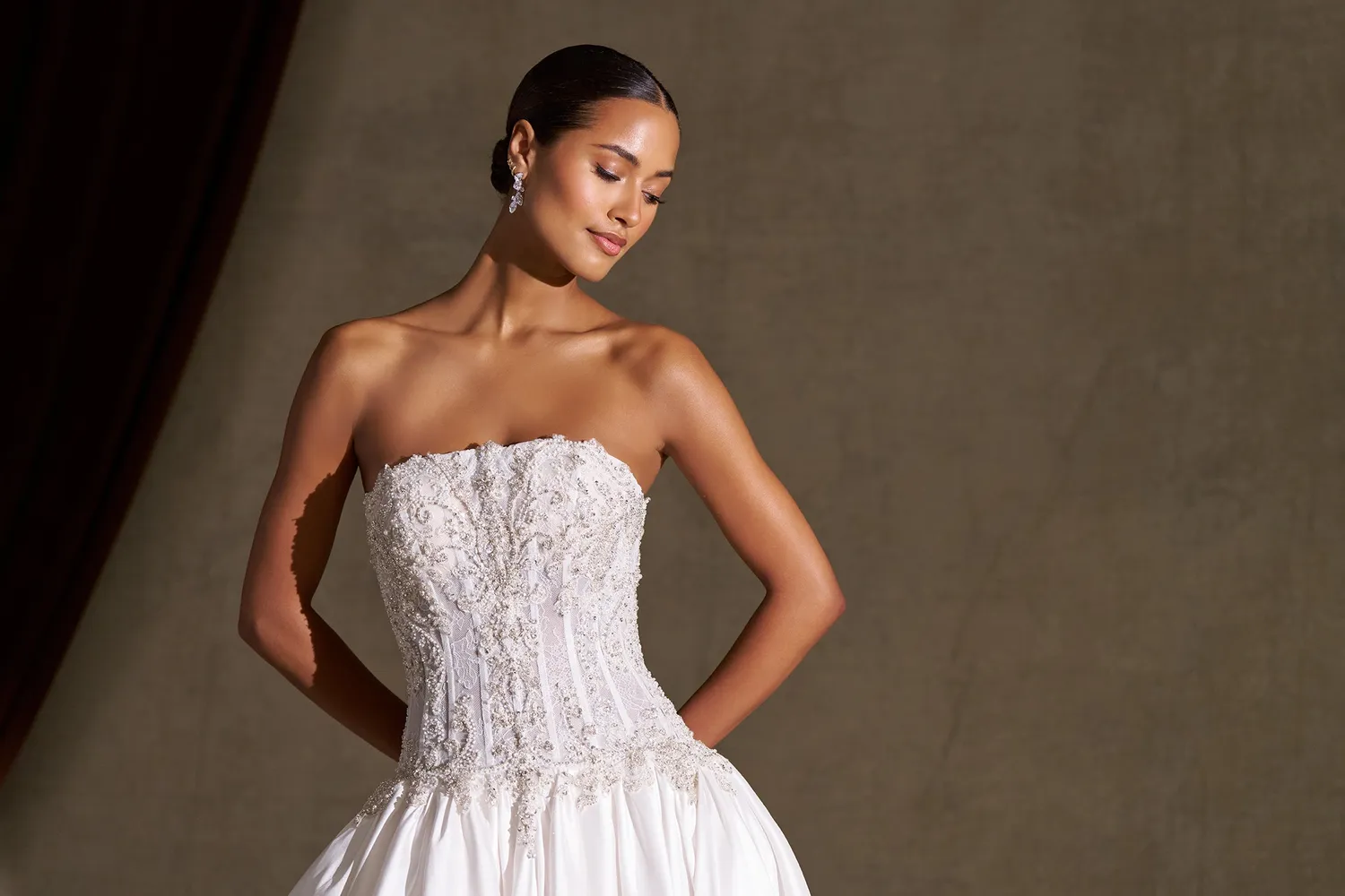 Allure Bridal C840 brudekjole ivory/nude/sølv blonde ballkjole