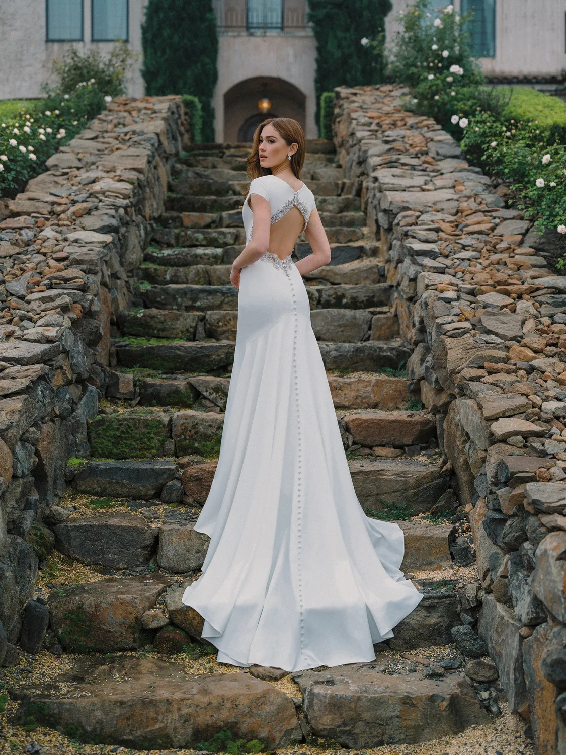 Allure Bridal A1485 brudekjole Ivory/Nude/Silver crepe