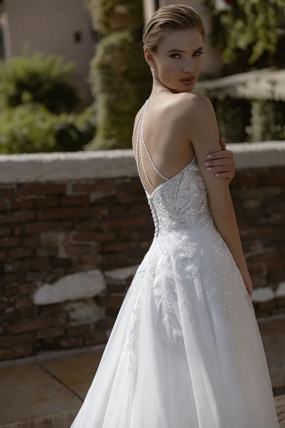Bella by Eglantine BEL22434 brudekjole elegant model