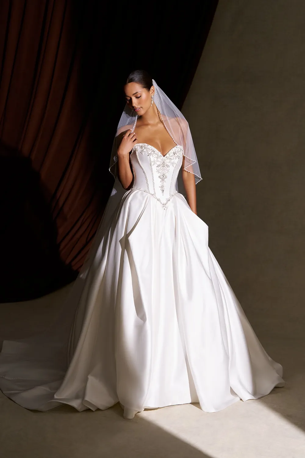 Allure Couture C842 brudekjole mikado diamond white