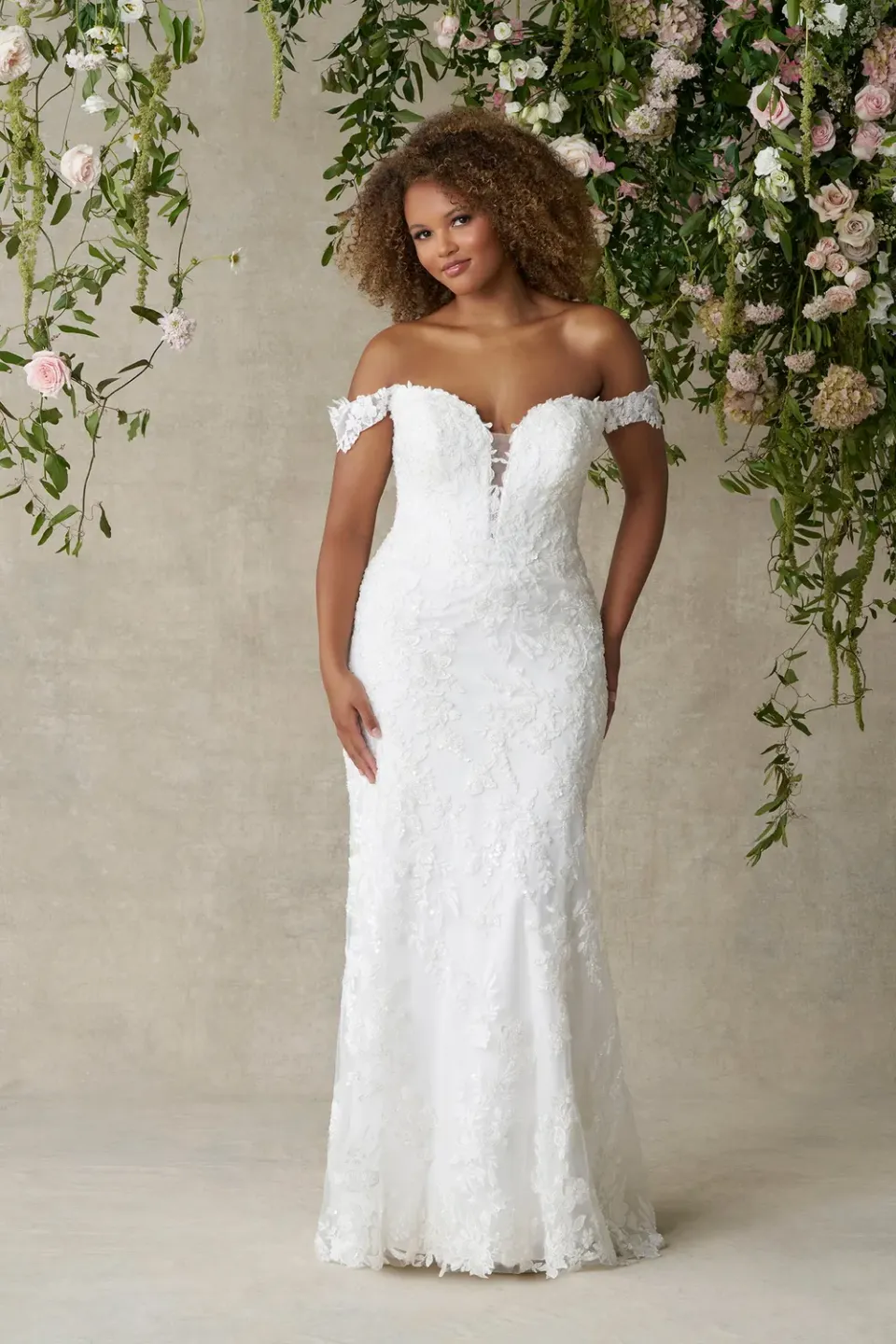 Allure Romance R3980L brudekjole almond off-shoulder
