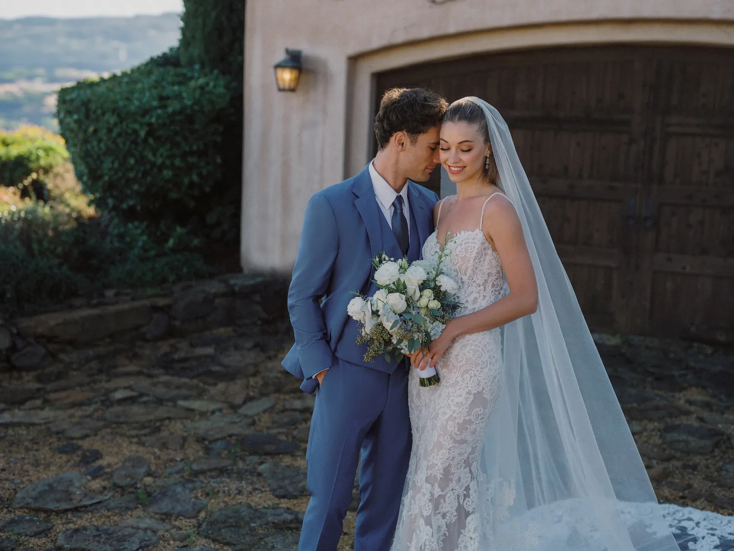 Allure Bridal A1472 brudekjole Nude/Ivory/Champagne blonde