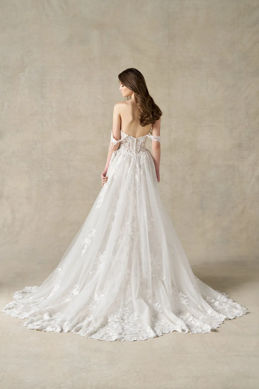 Allure Bridal A1478T aftageligt brudeslæb ivory