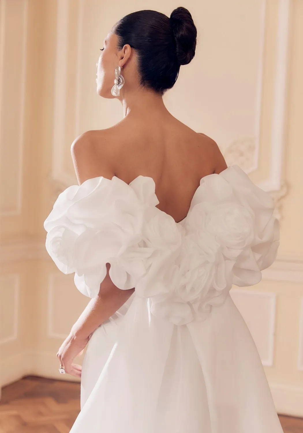 Ellis Bridals MICHAELA CAPE brudecape ivory standard