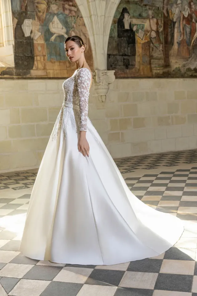 Bella by Eglantine Robe de mariée BEL22601 brudekjole standardmodel