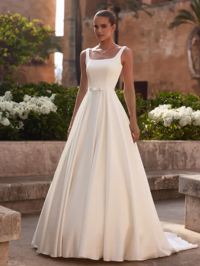 Princesa Levente brudekjole ivory A-line mikado