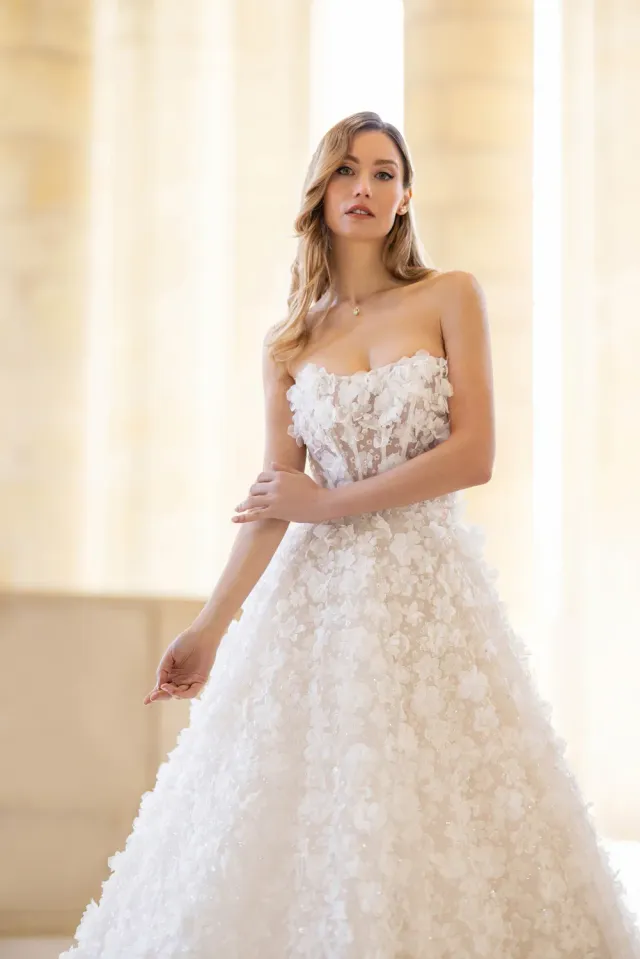 Bella by Eglantine BEL22632 brudekjole