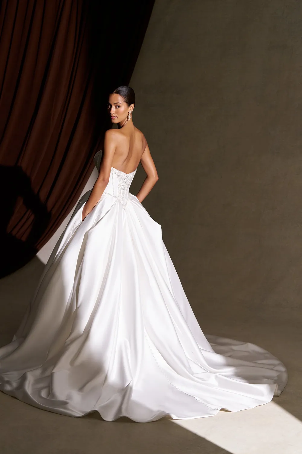 Allure Couture C842 brudekjole mikado diamond white