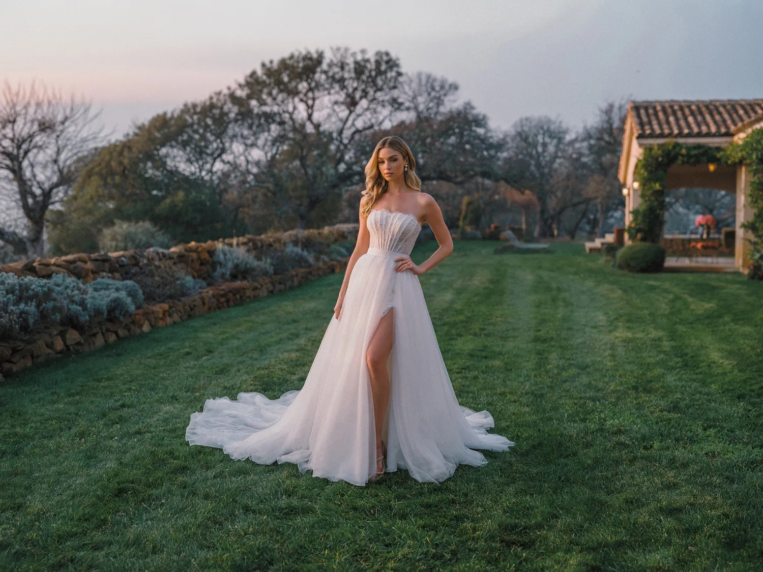 Allure Bridals A1499T brudeslæb Ivory tyl
