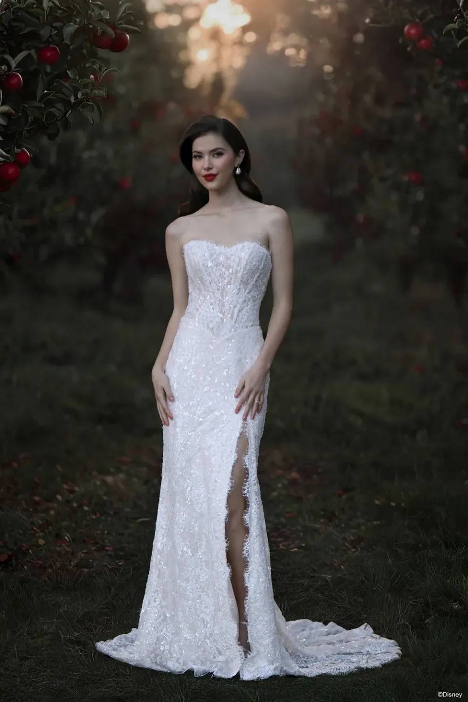 Allure Disney D477 Snow White brudekjole sand blonde