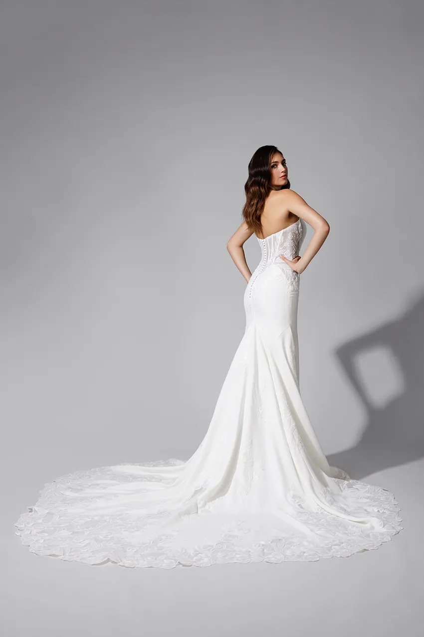 Bella by Eglantine BEL22715 brudekjole ivory perleblonde