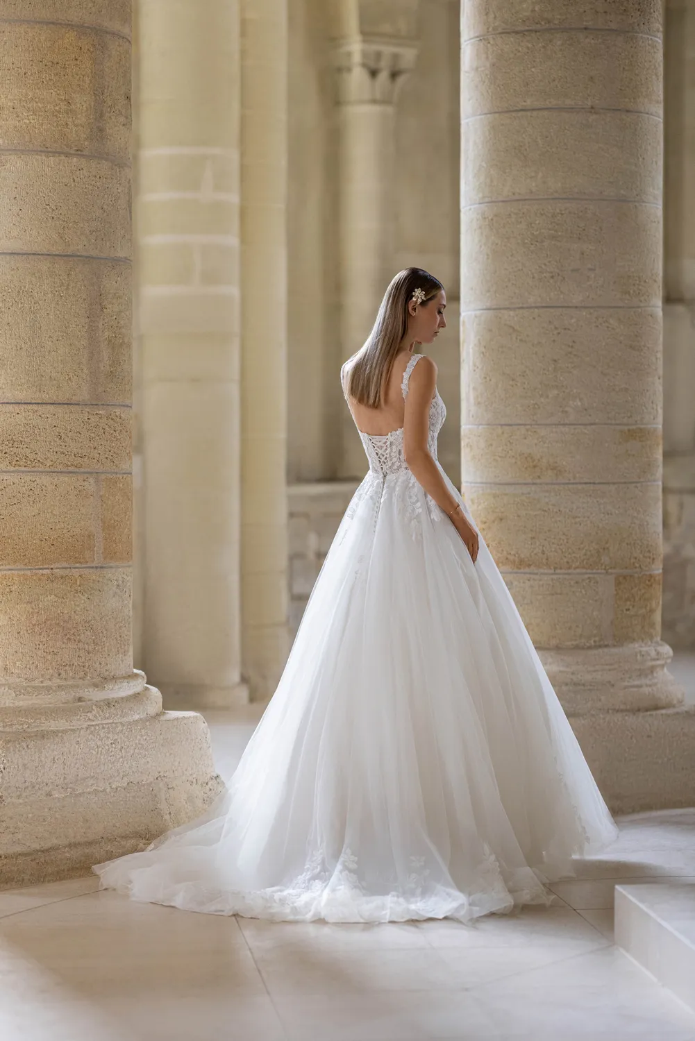 Bella by Eglantine BEL22628 brudekjole