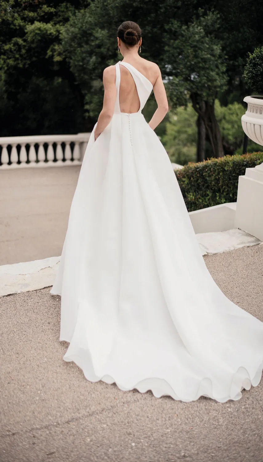 Bella by Eglantine BEL22502 brudekjole – bryllup