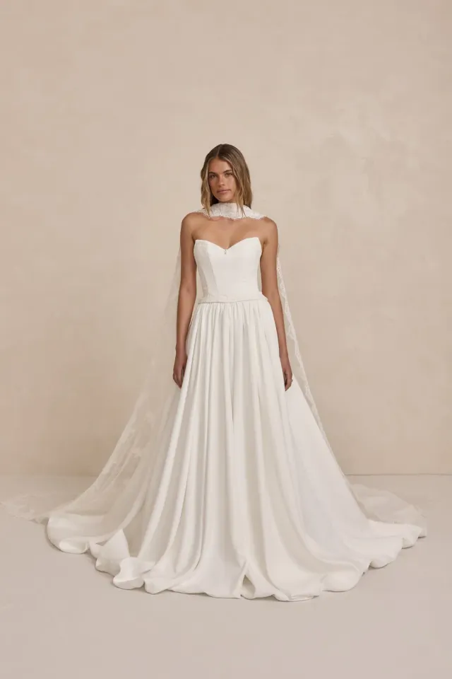 Made With Love Bridal Rylee overdel blonder