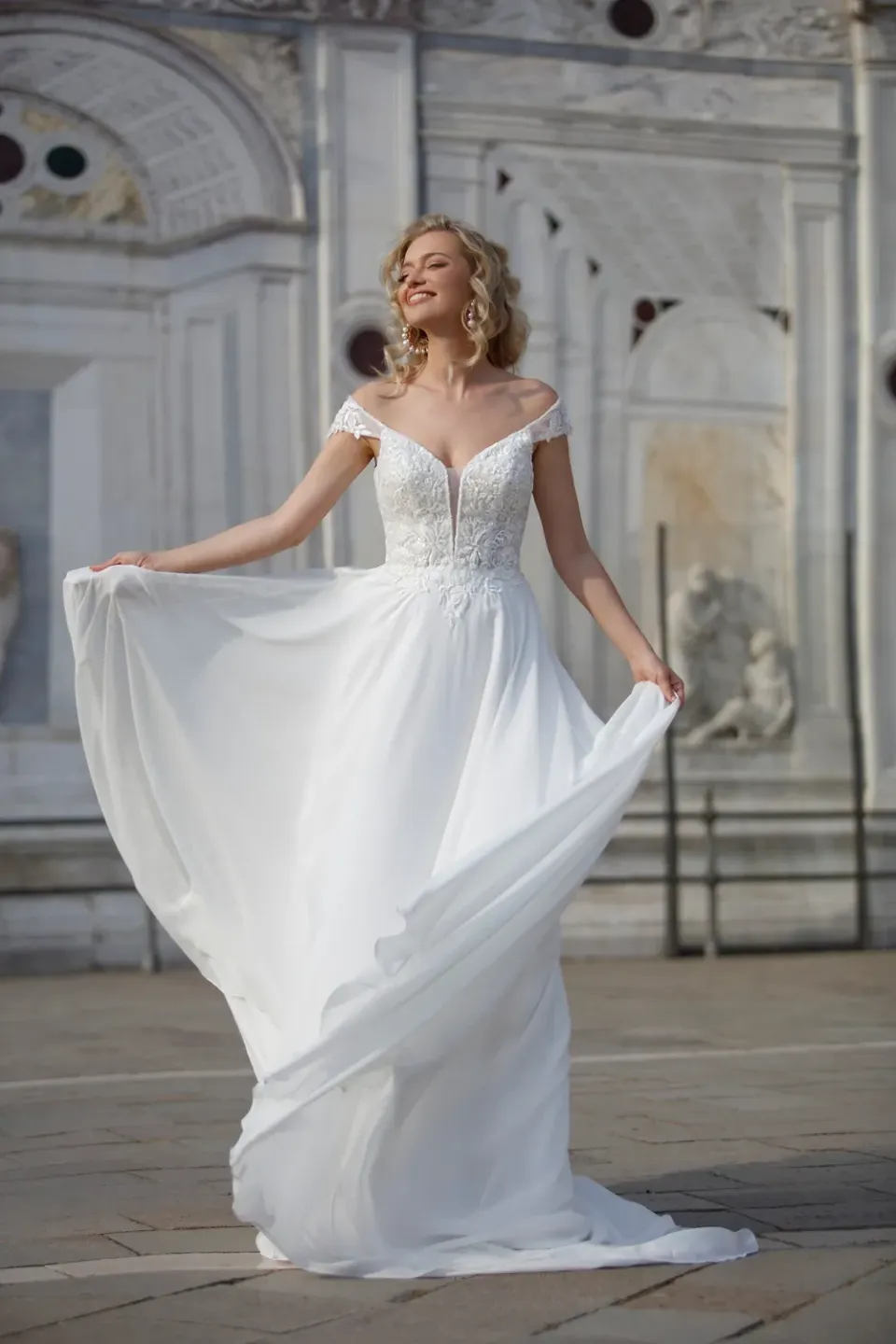 Princesa Otilia brudekjole chiffon off-shoulder
