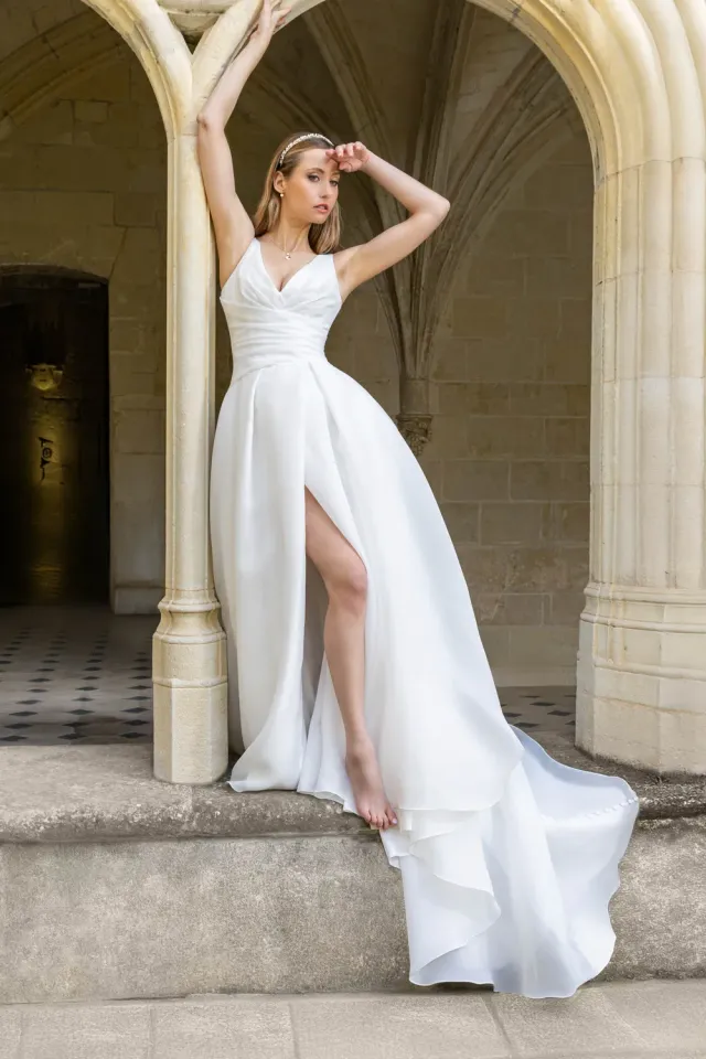 Bella by Eglantine BEL22635 brudekjole