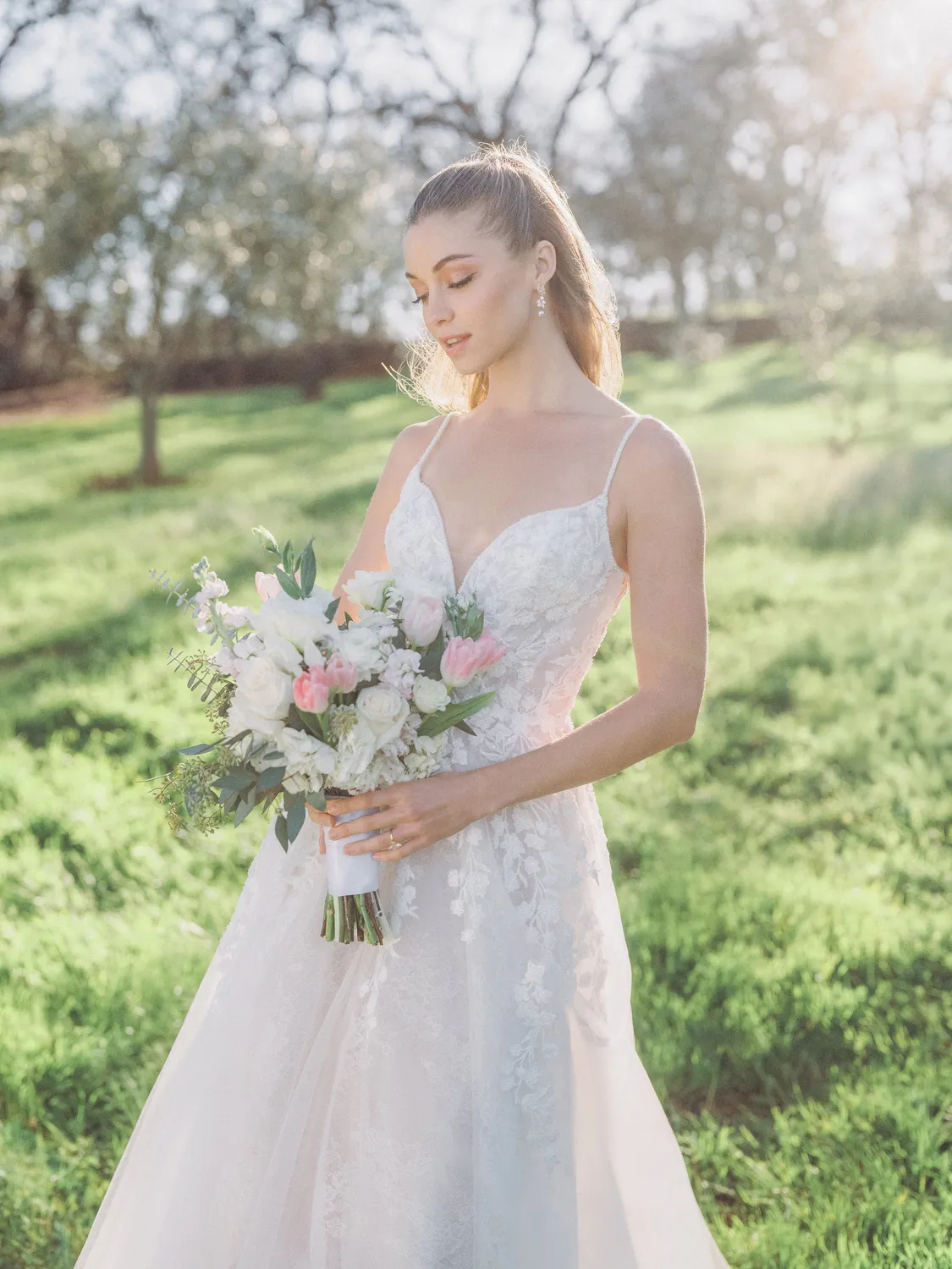 Allure Bridal Allure Romance R3974NC brudekjole Nude/Ivory blonde A-form